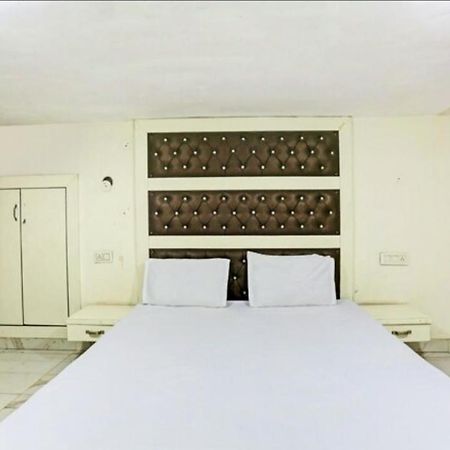 Mishra Residency Otel Amritsar Dış mekan fotoğraf
